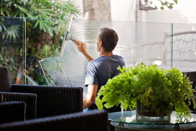 How to Clean Your Windows Easily