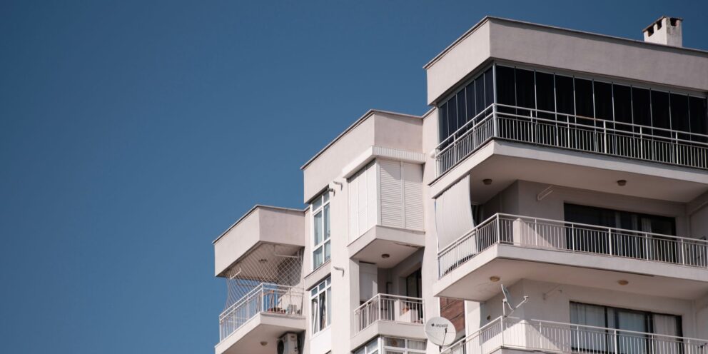 Why Corner Apartments Often Have Different Advantages From Interior Units